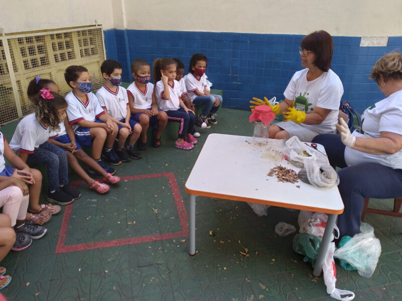 alunos-da-rede-municipal-participam-de-atividade-educativa-sobre-horta-escolar