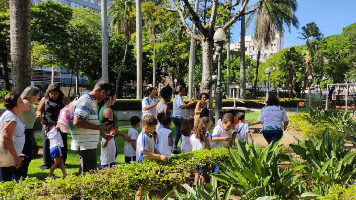 circuito-ambiental-vix-reune-alunos-e-familiares-em-atividades-no-parque-moscoso