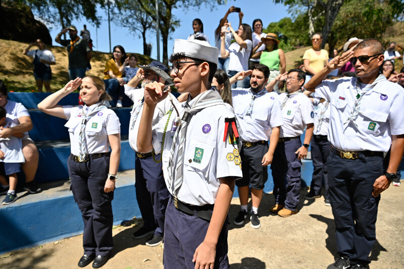guarda-responsavel-de-animais-pmv-se-une-a-escoteiros-em-acao-educativa