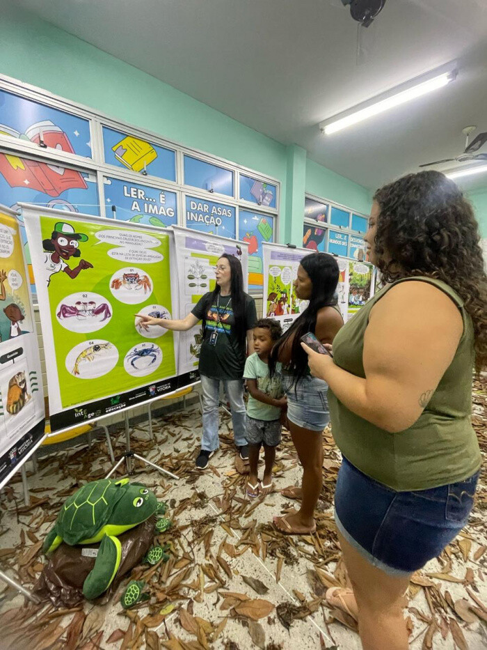 andada-do-caranguejo-uca-e-tema-de-acao-educativa-no-vitoria-com-voce